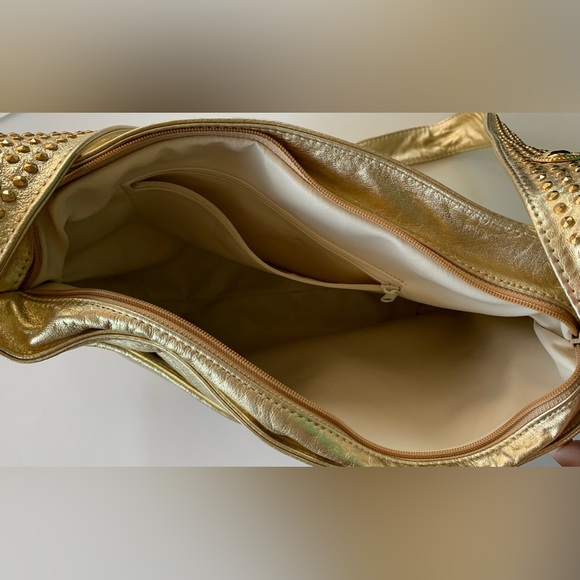 Large Crossbody Leather Bag - Picture 6 of 10